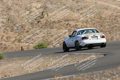 media/Oct-01-2022-Team Topak Racing (Sat) [[f860fb51be]]/2-Inter Low 2/session 1 turn 3/